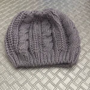 Elegant Cable Knit Beanie in Soft Gray